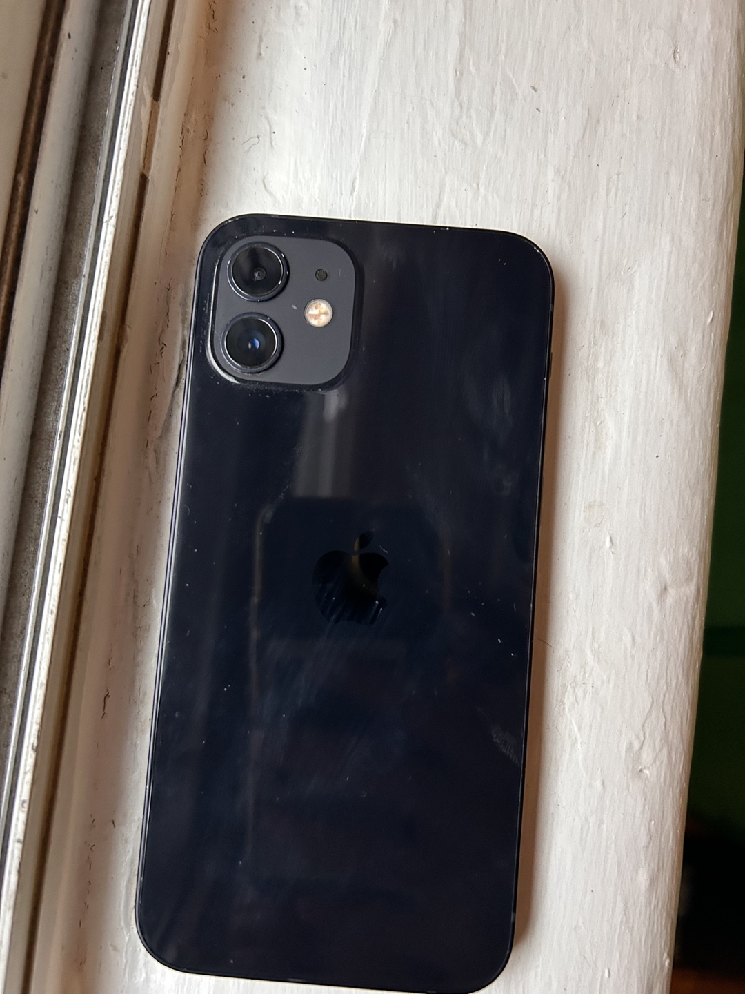 iPhone 12 - photo 2