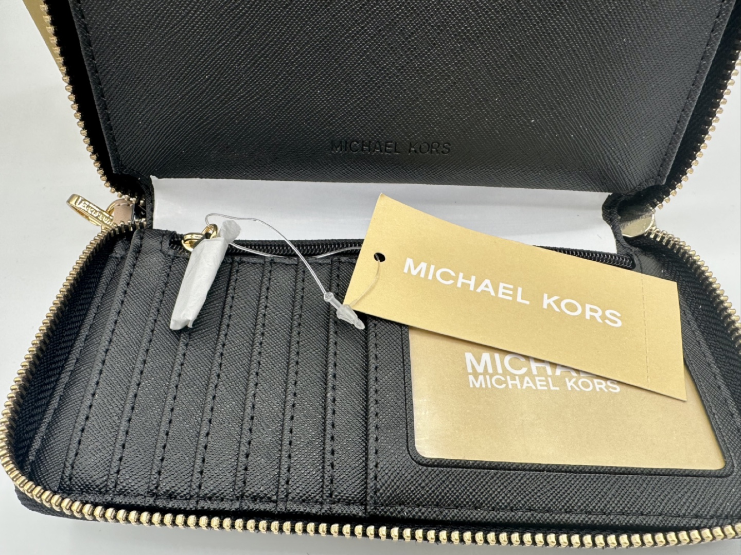 Michael Kors Black Patent Leather Zip Around Wallet - photo 5