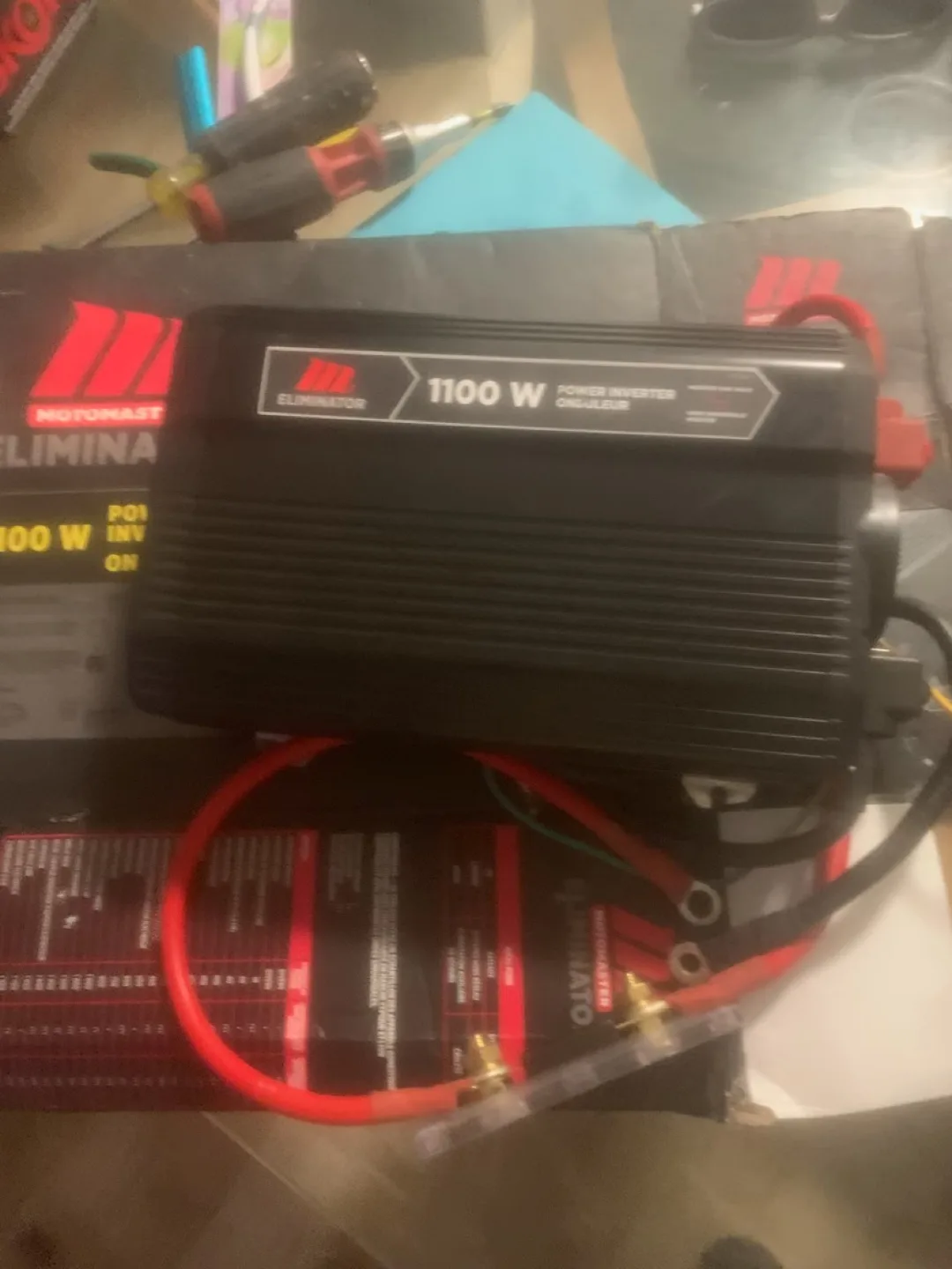 Motomaster 1100W Power Inverter thumbnail