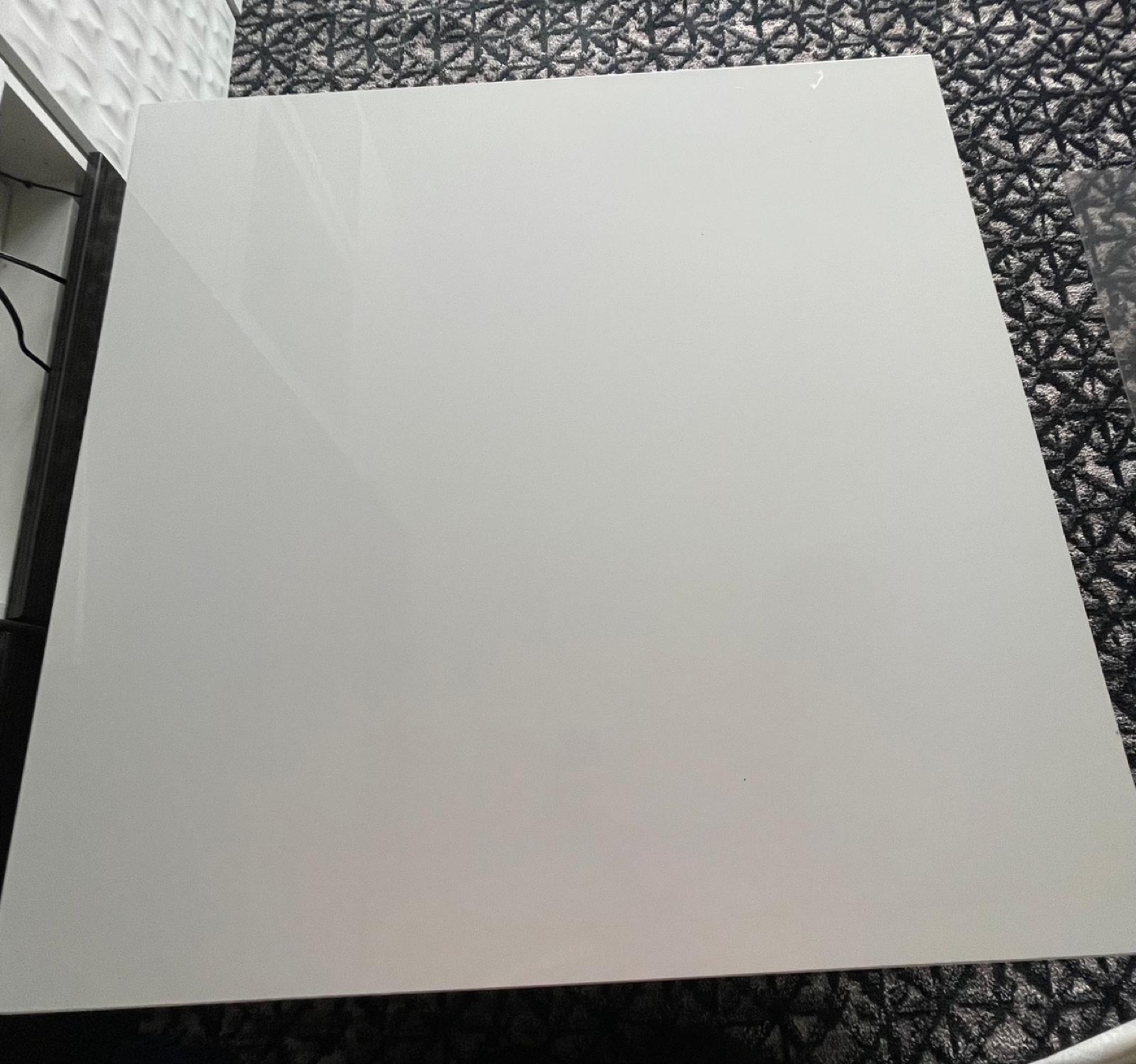 White Coffee Table - photo 3