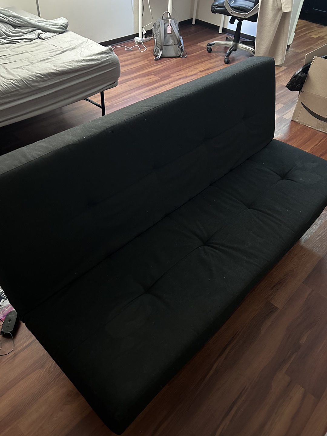 Black Futon