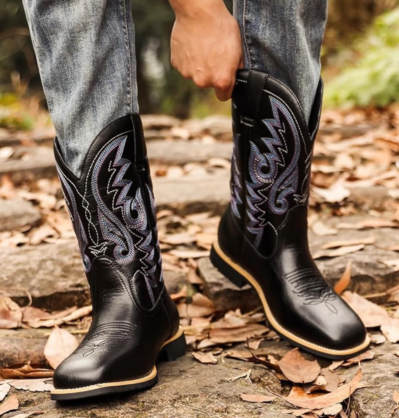 Womens Mid Calf Chunky Heel Western Cowgirl Boots, Sz 7, Black image indicator(5)
