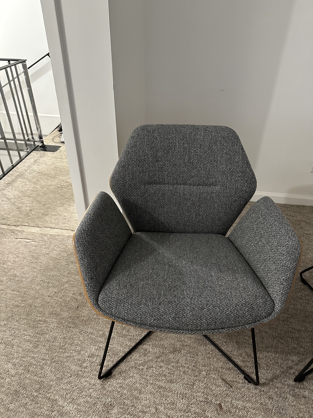 Set of Two Modern Accent Chairs - photo 2