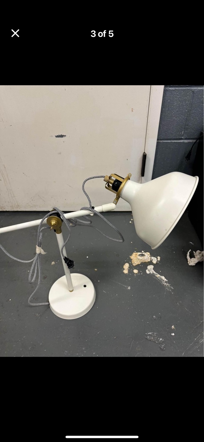 White Desk Lamp - photo 3