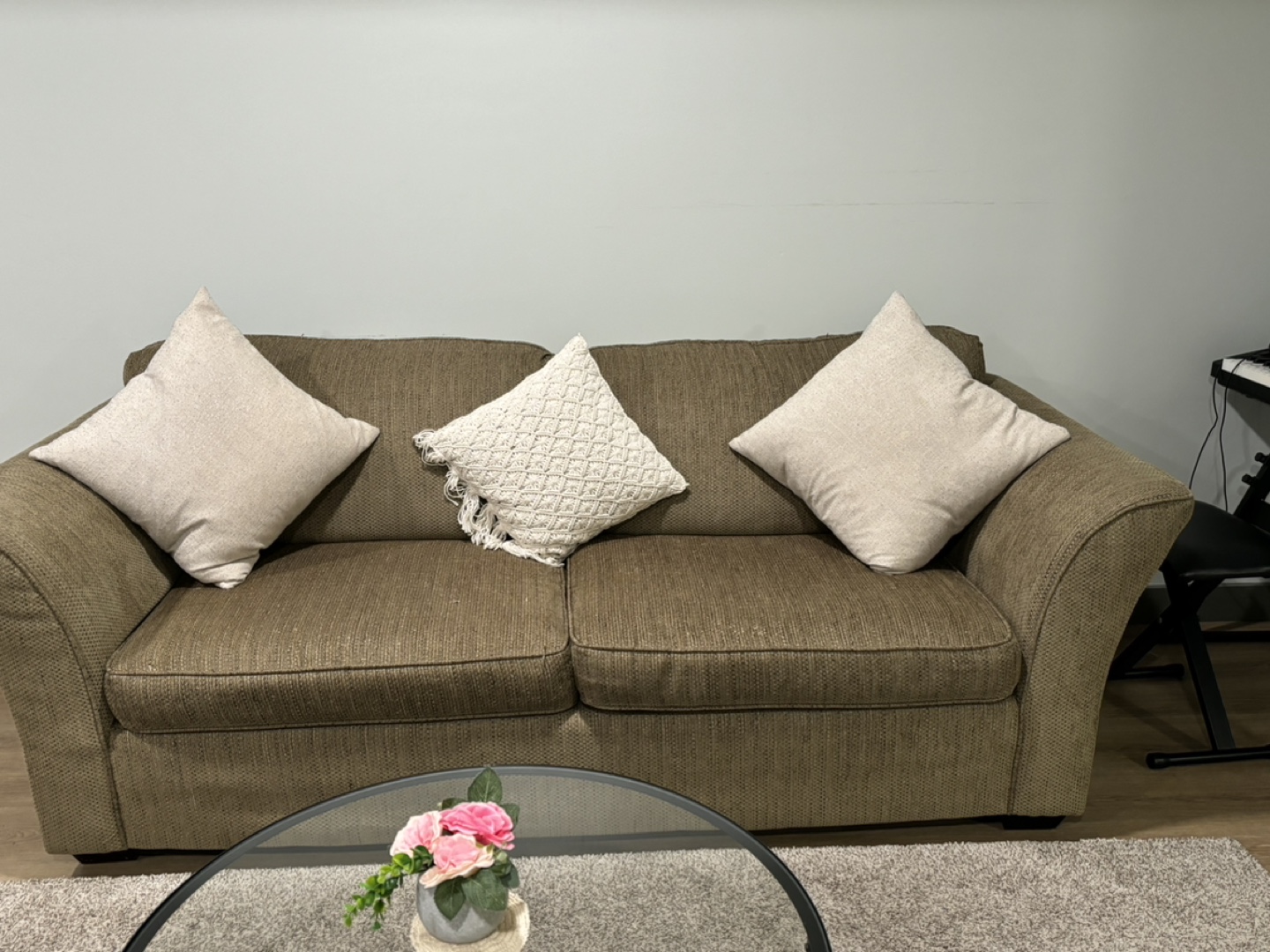 Love seat sofa - photo 2