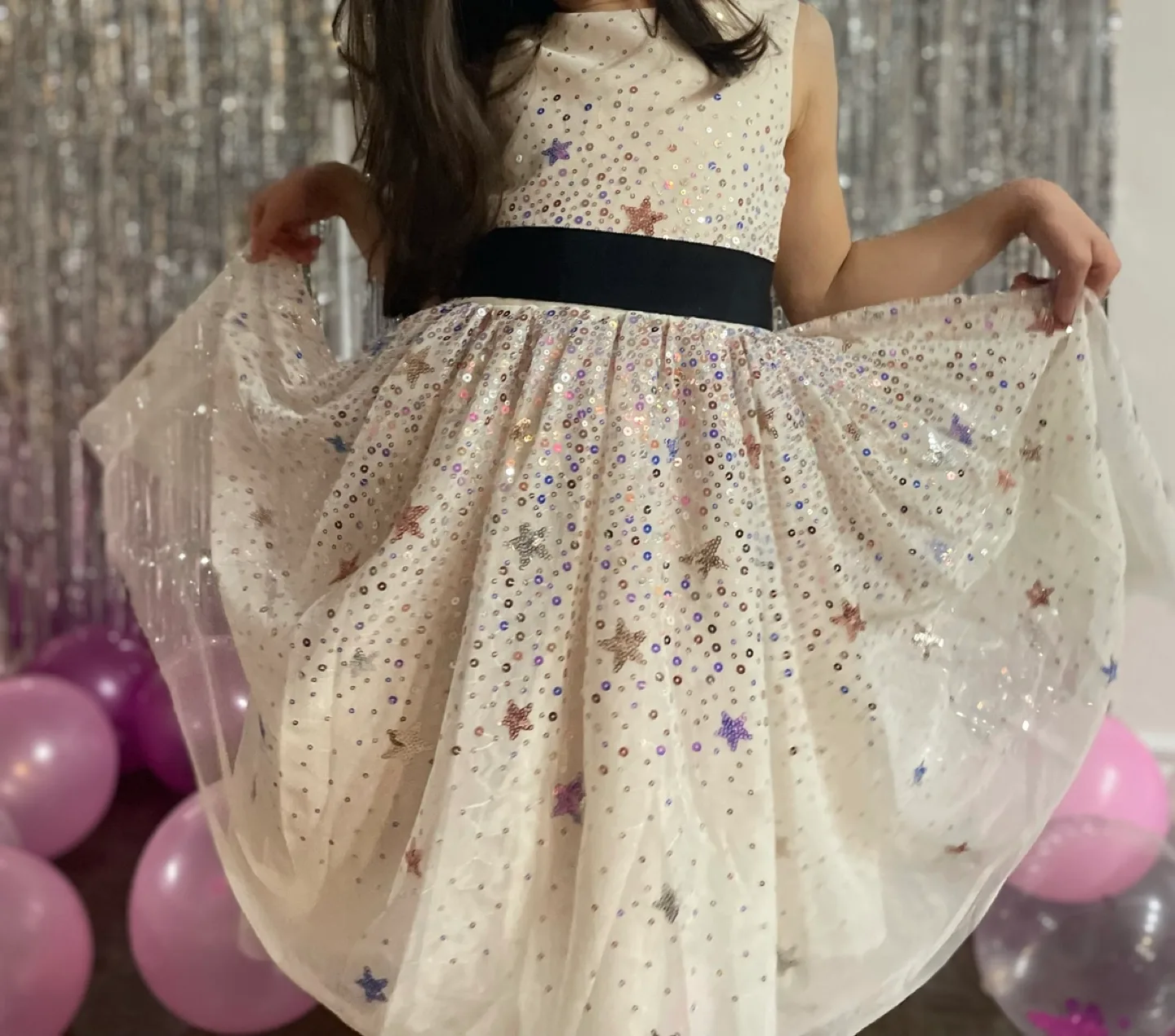 H&M Girls' Sequin Star Dress Size 6 image indicator(2)