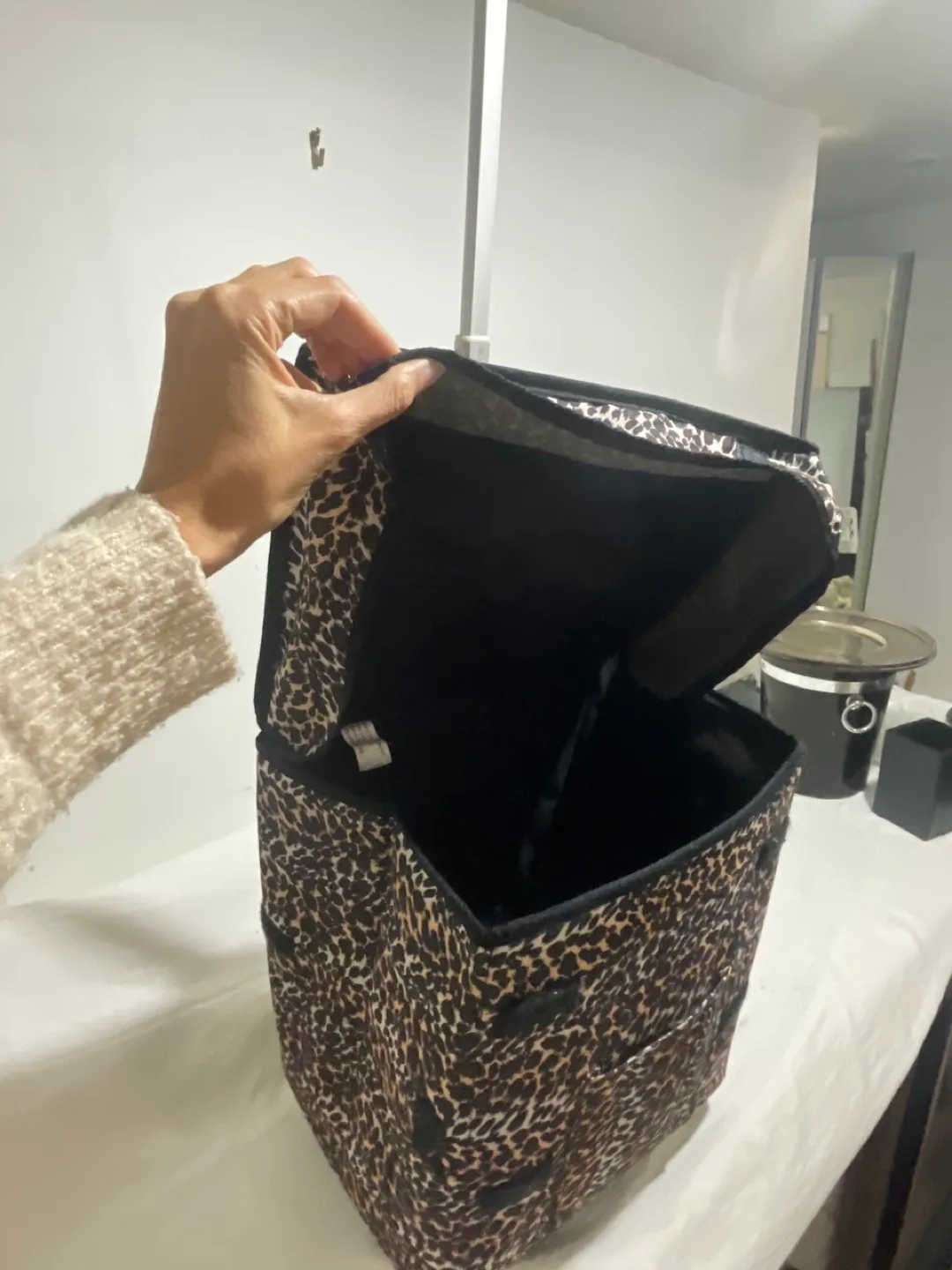 Leopard Print Rolling Shopping Cart image indicator(3)