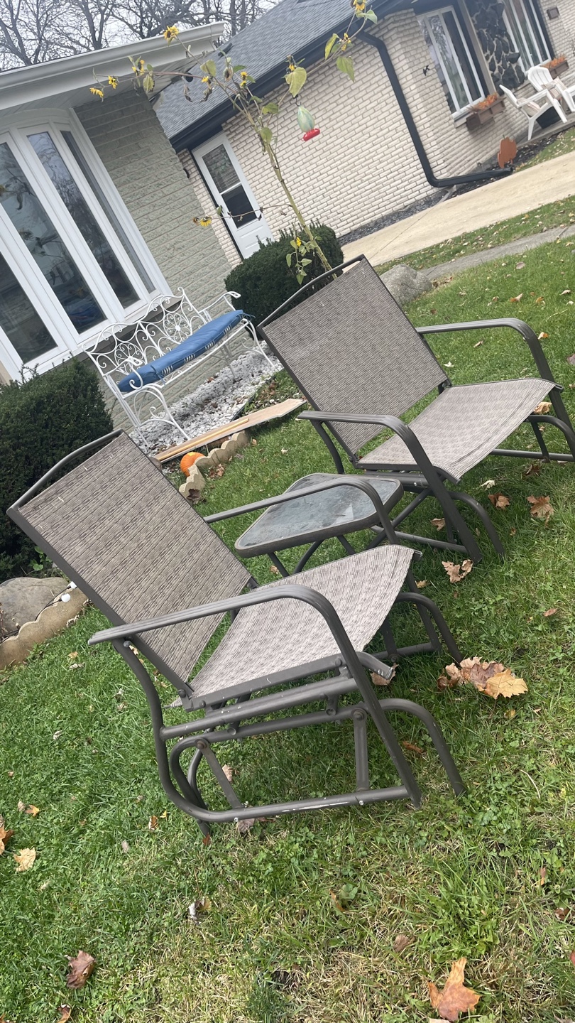 Glider Rocking Chairs with Table - photo 5