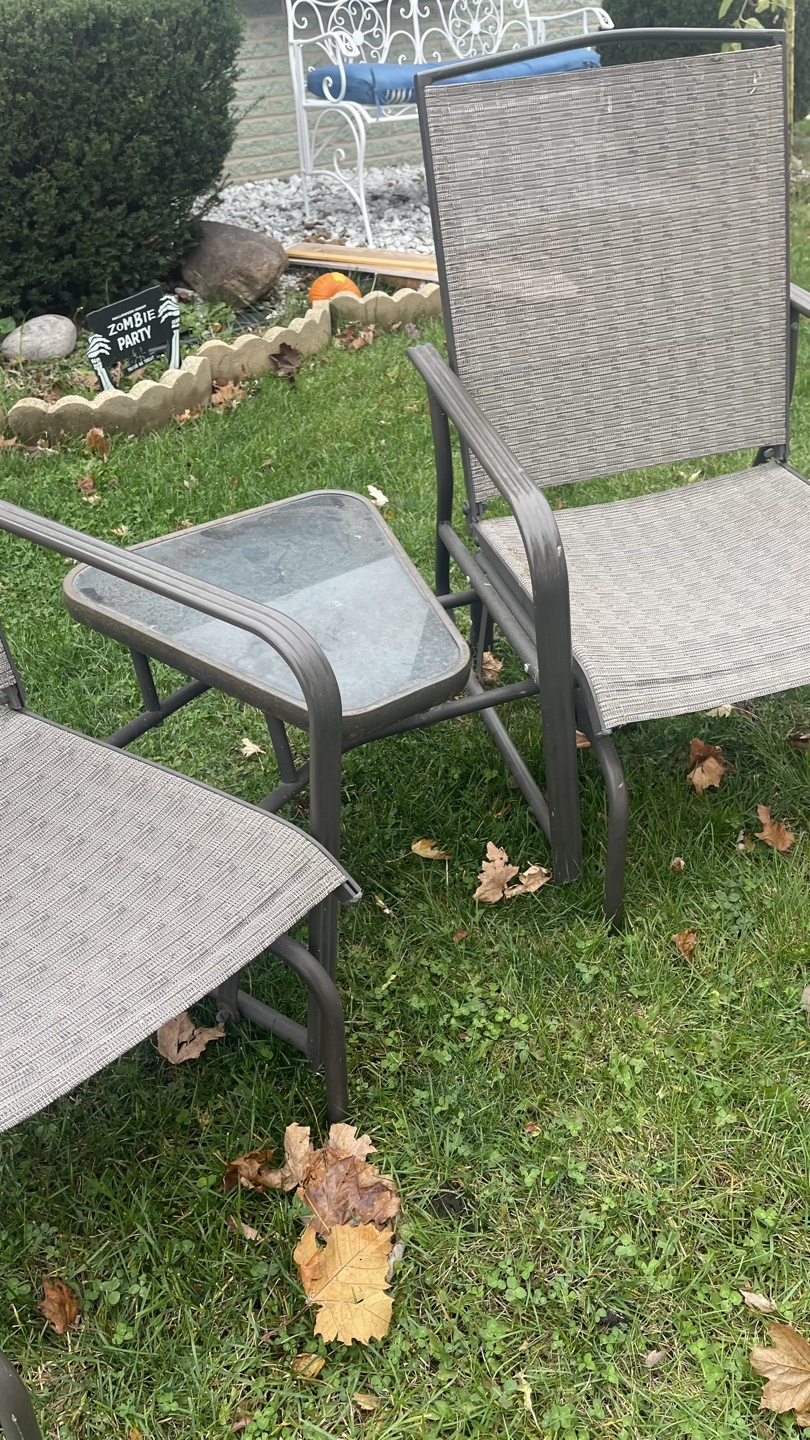 Glider Rocking Chairs with Table - photo 4