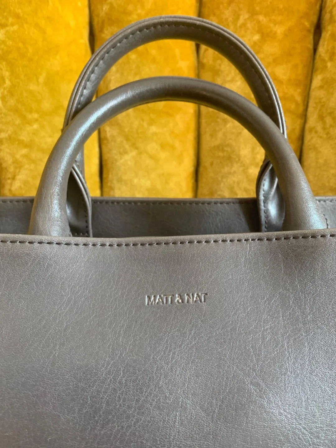 Matt & Nat Handbag image indicator(2)