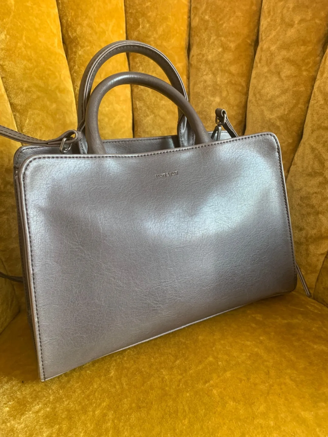 Matt & Nat Handbag image indicator(3)