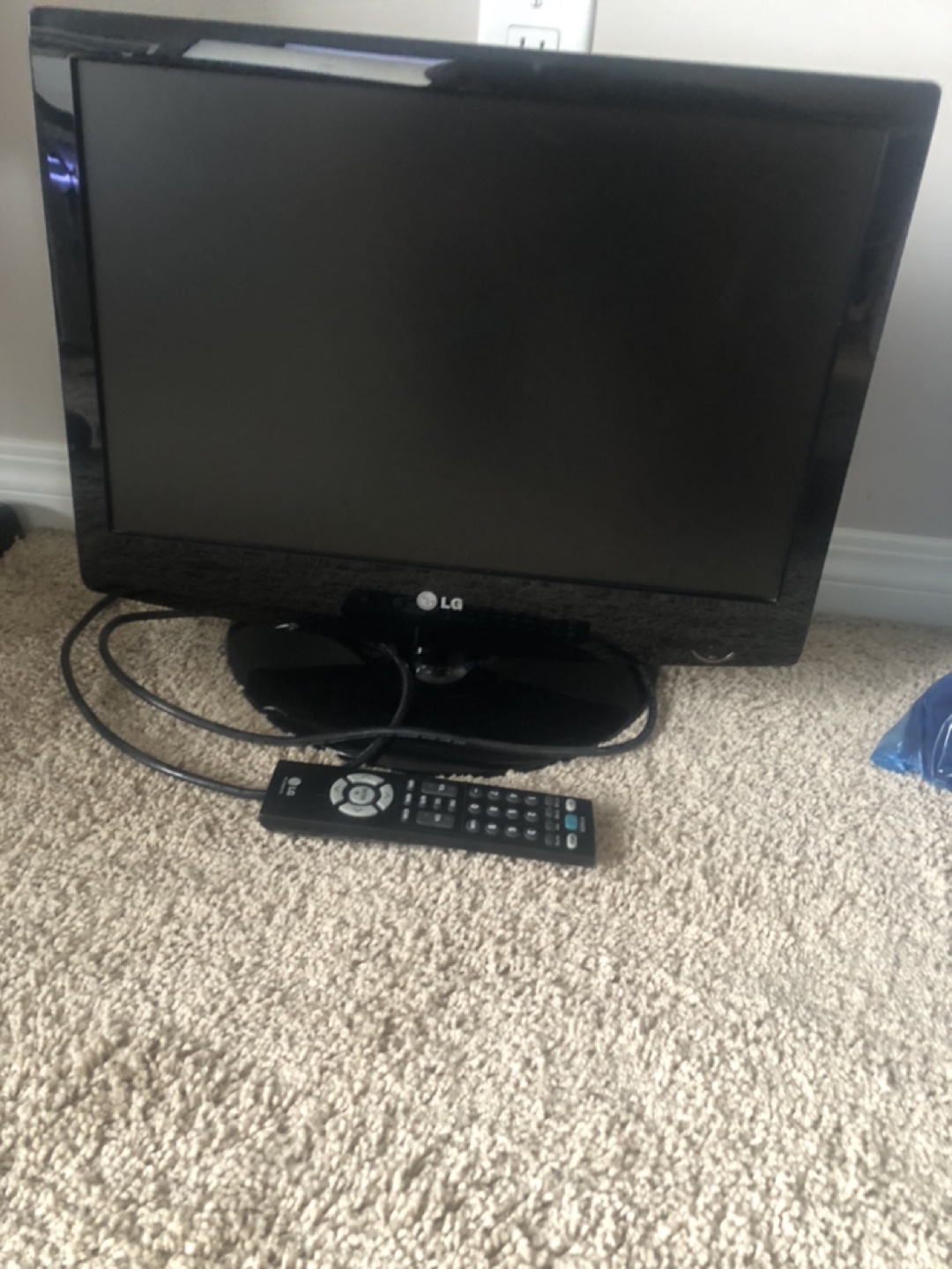 LG 19 inch LCD TV