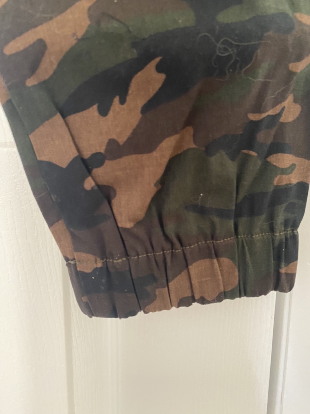 Men’s Joggers - Camo - Size Small - photo 4