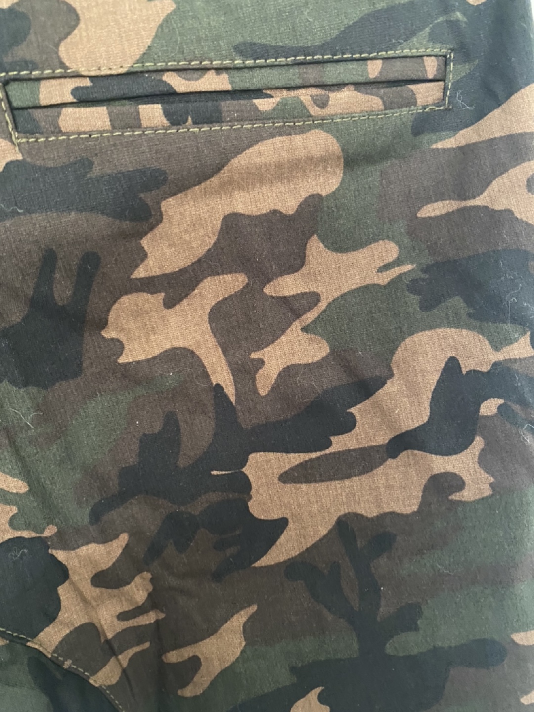 Men’s Joggers - Camo - Size Small - photo 3