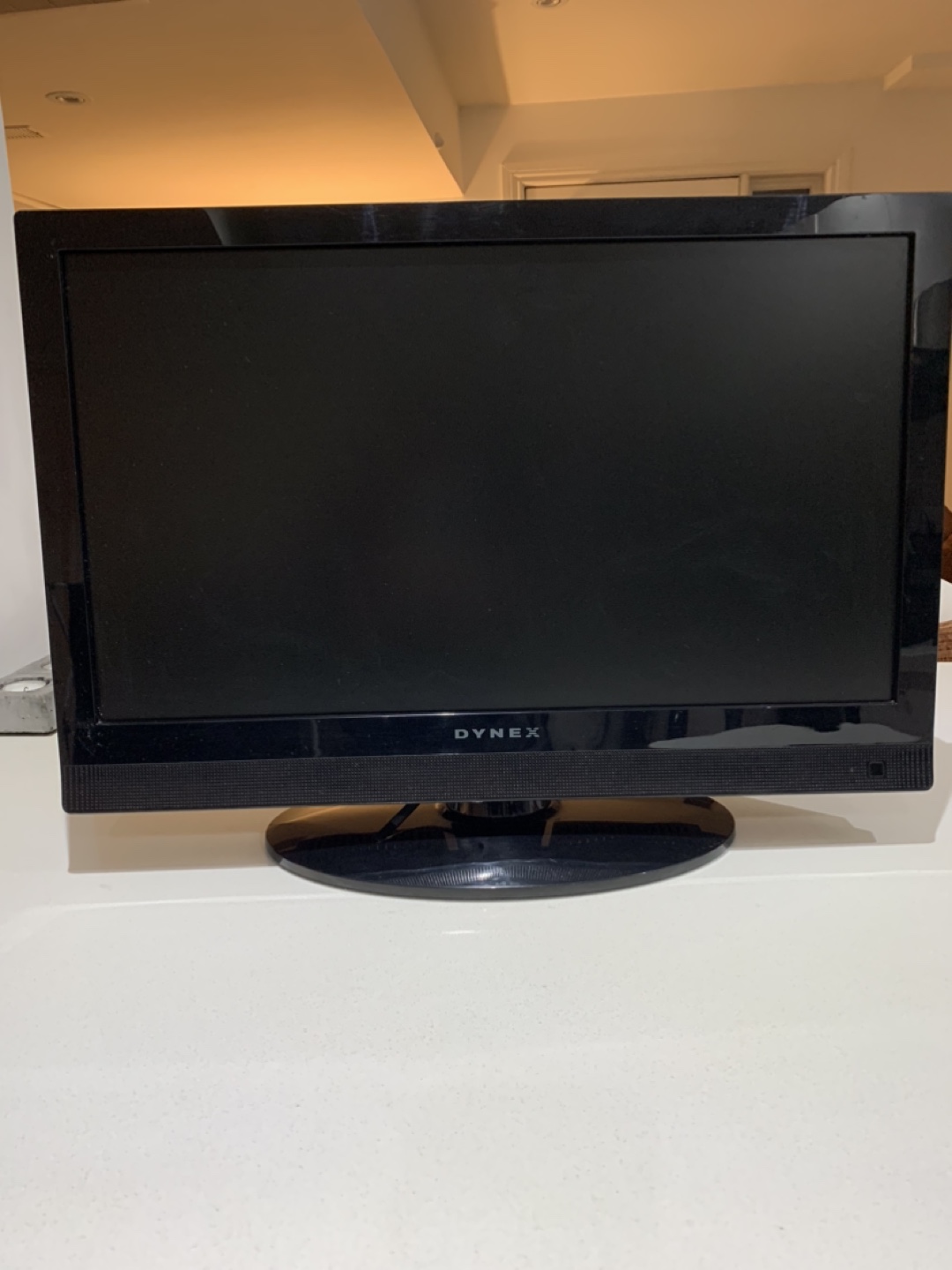 TV/PC 21 Inch Monitor - photo 2