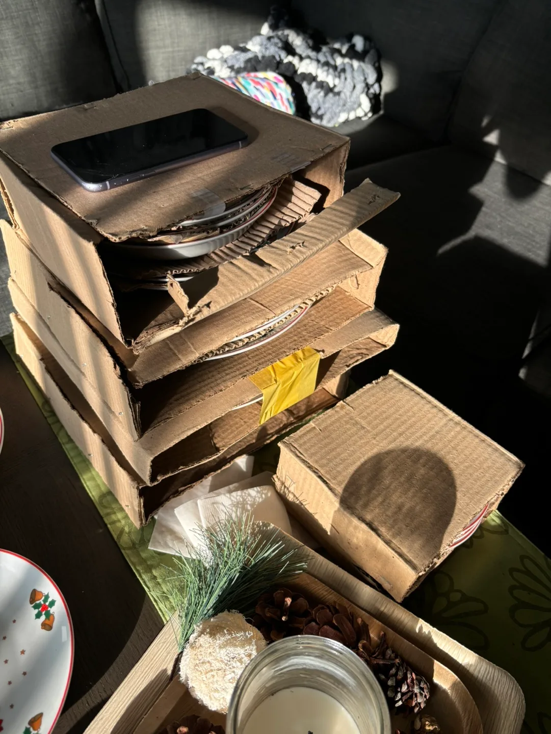 Black Friday Sale! 45 Piece Christmas Dinner Set image indicator(8)