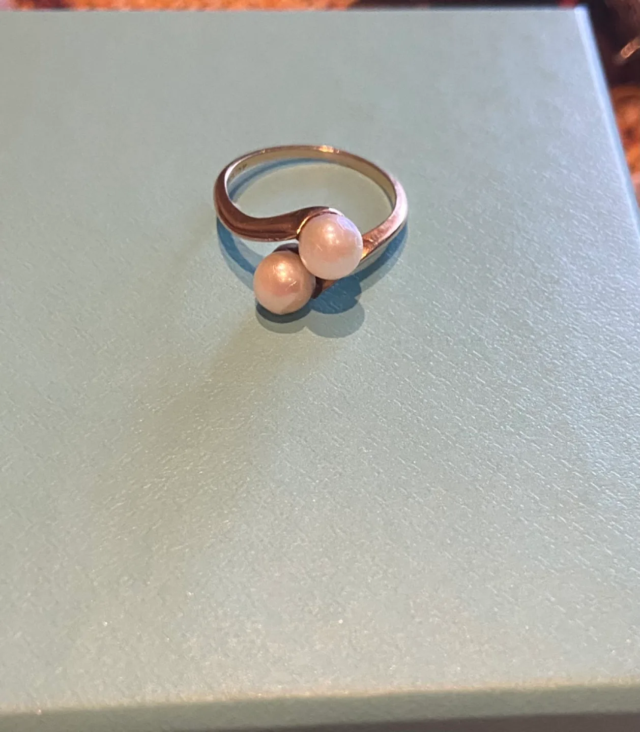 Gold Double Pearl Ring image indicator(4)