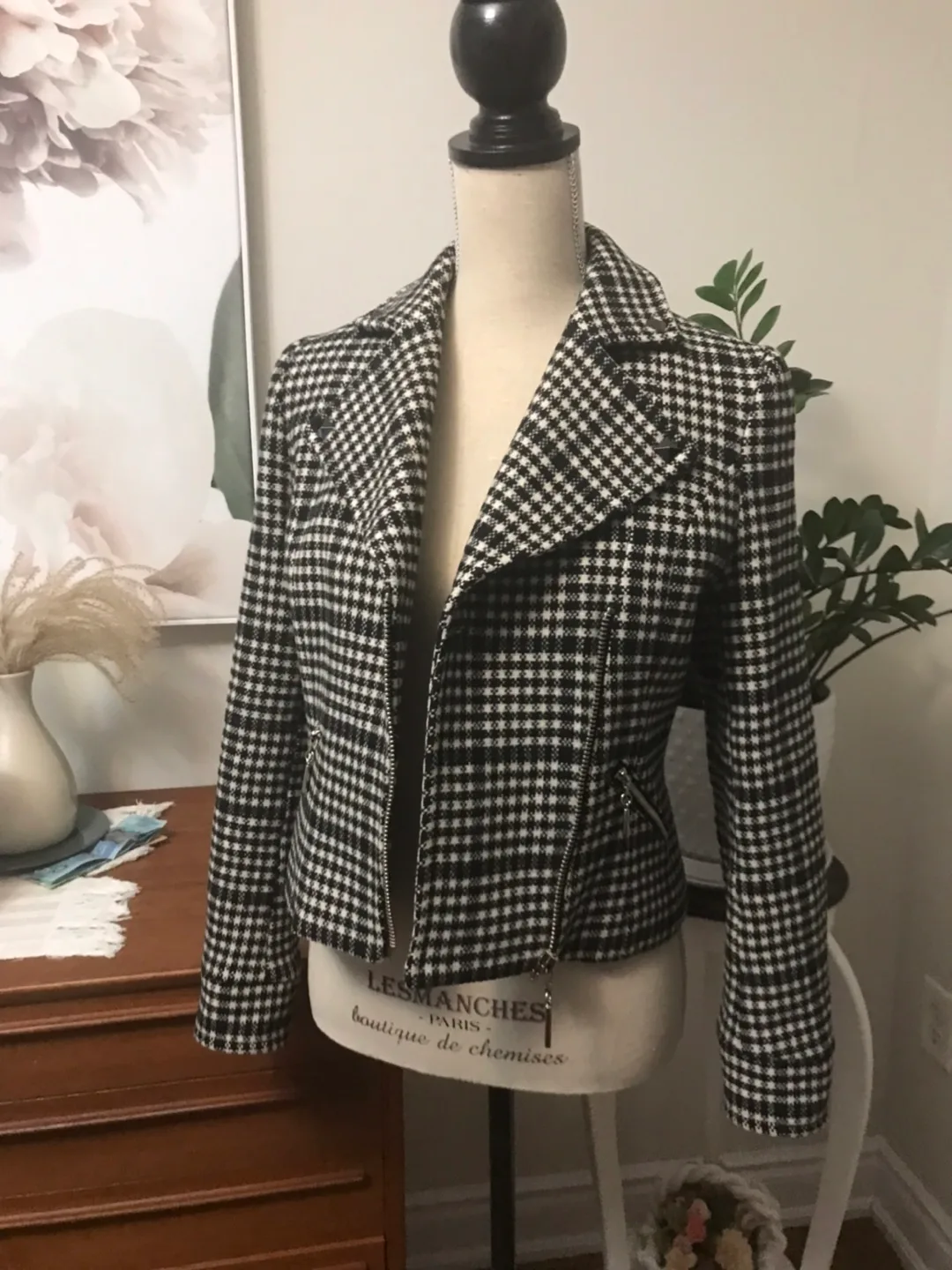 Black and White Houndstooth Moto Jacket image indicator(5)