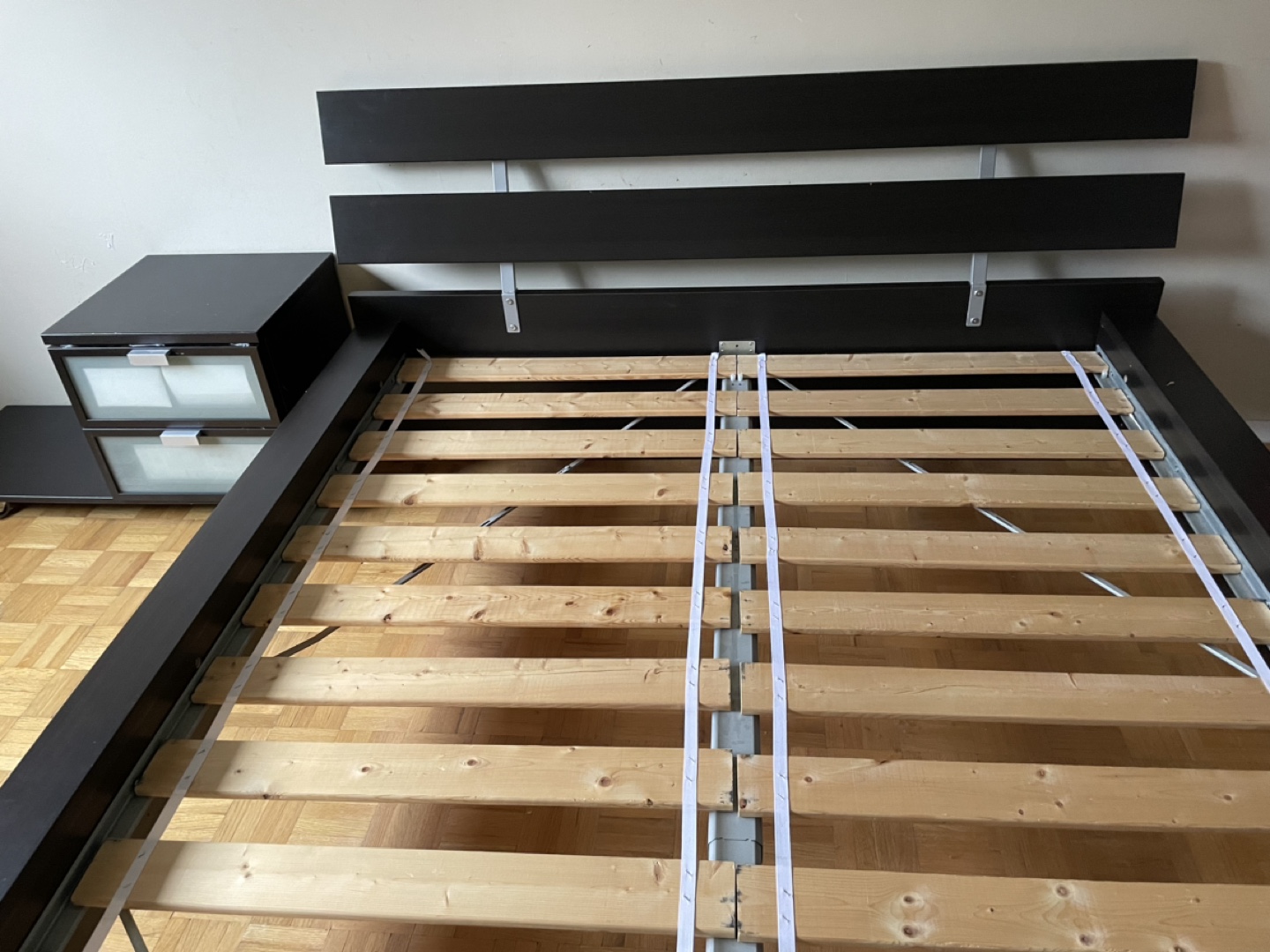 Queen Size Bed Frame with Nightstand - photo 2
