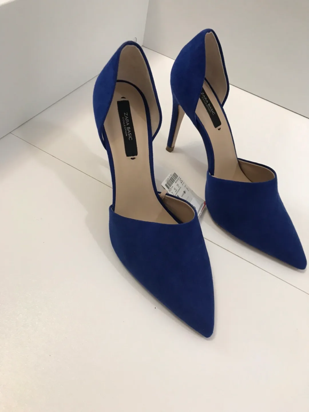 Zara Basic Blue Suede Heels image indicator(5)