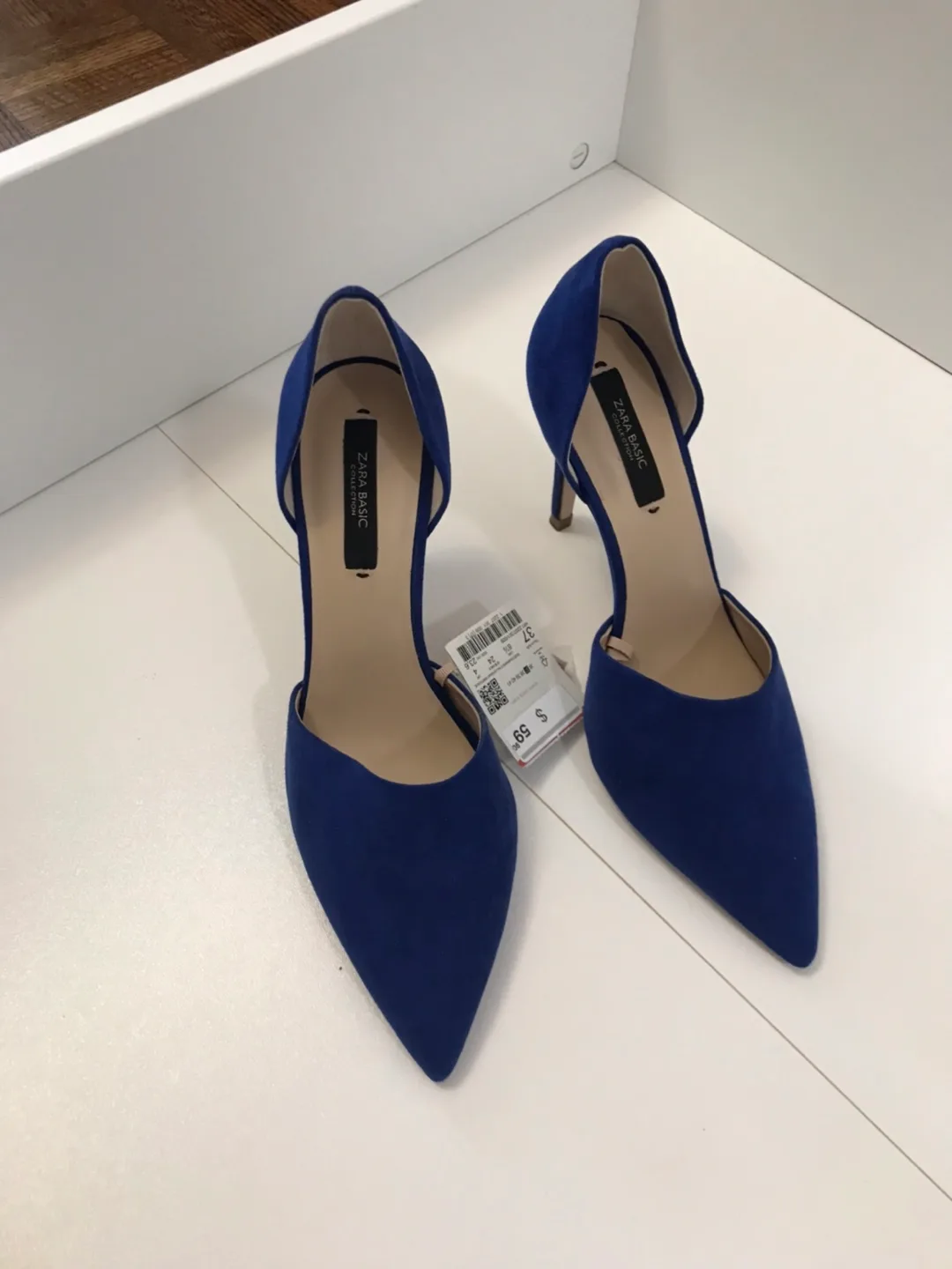 Zara Basic Blue Suede Heels image indicator(6)
