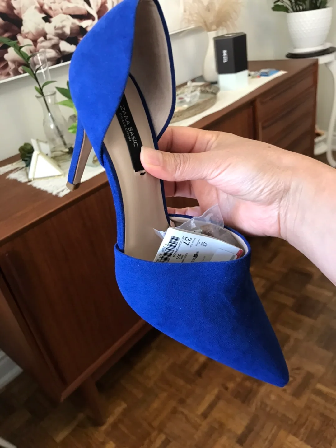 Zara Basic Blue Suede Heels image indicator(7)