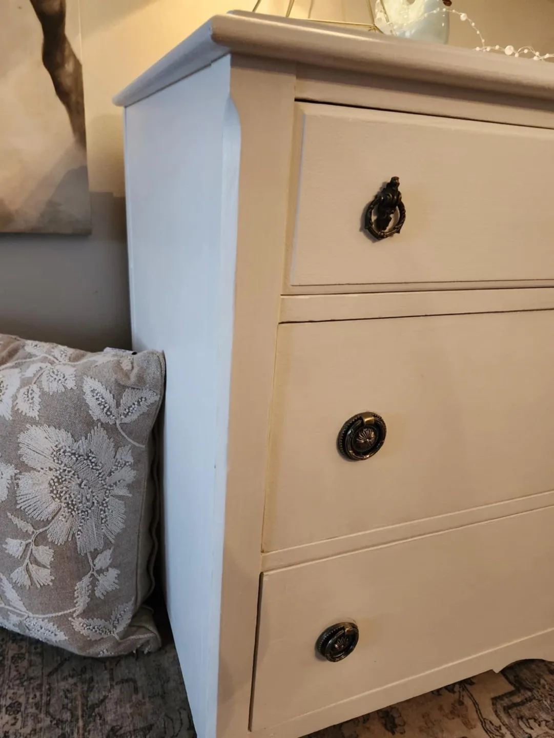 Shabby chic 4 drawer dresser image indicator(4)