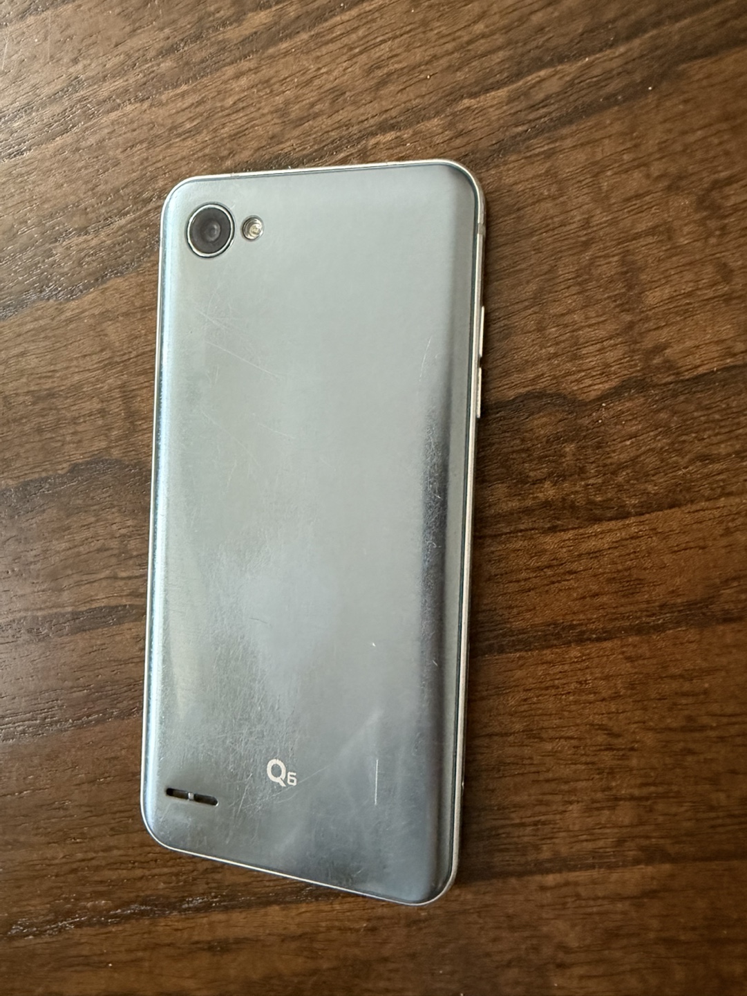 LG Q6 Smartphone - For Parts or Repair - photo 2