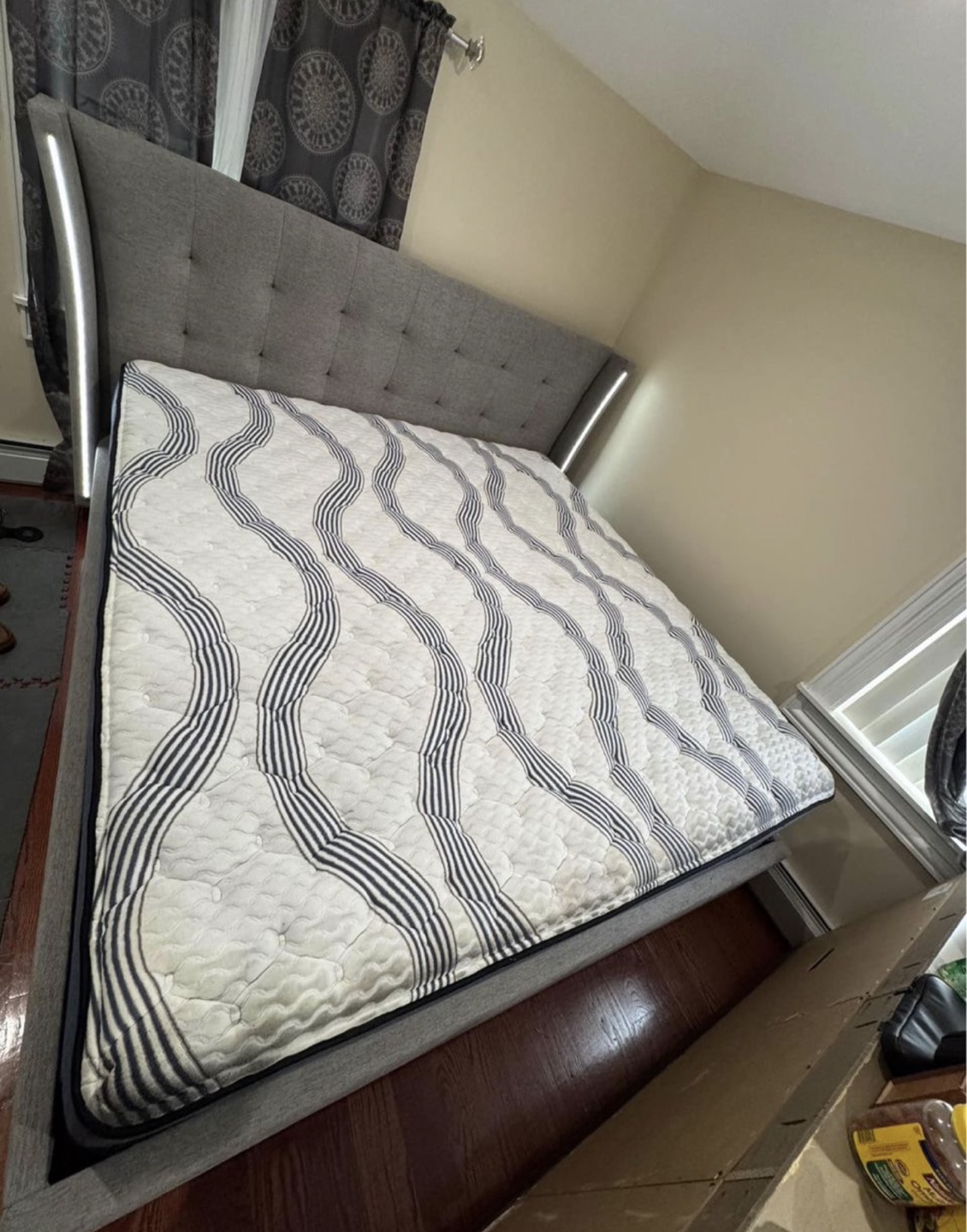 King Size Bed Frame with LED Lights - photo 2