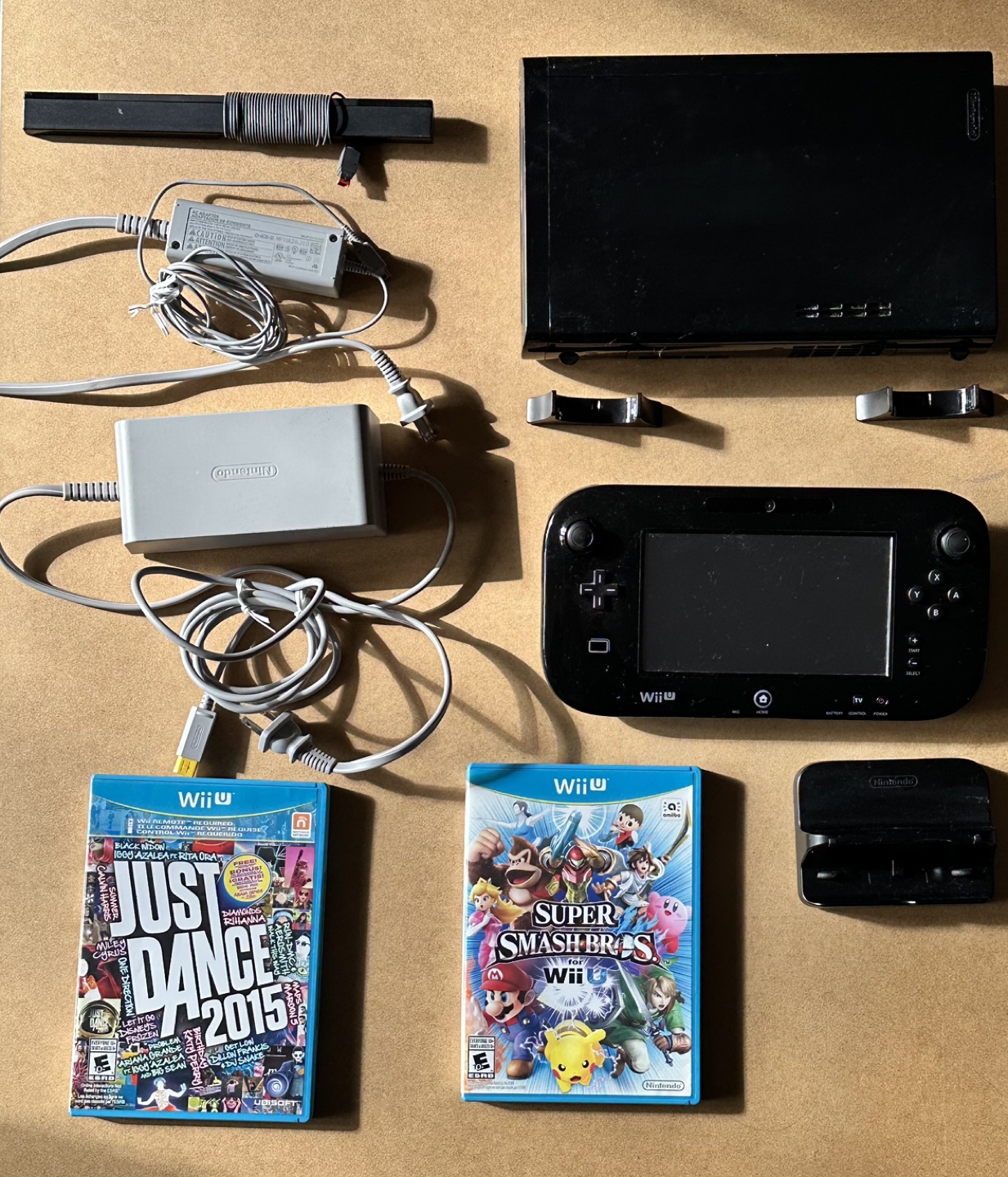 Nintendo Wii Black deals Console Bundle With Games