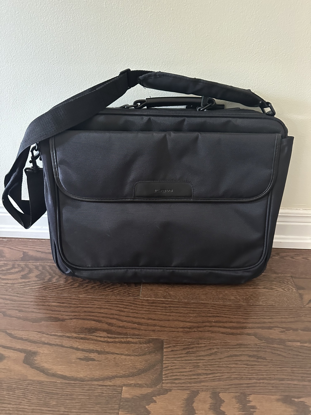 Targus Black Laptop Bag