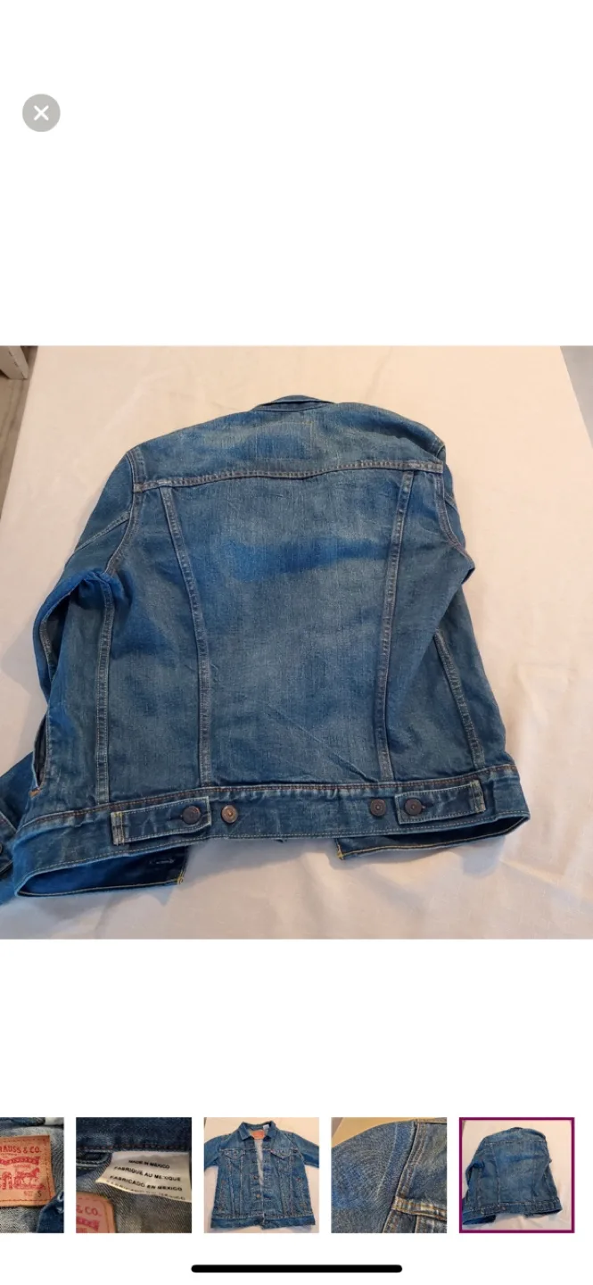 Levi's Denim Jacket Women’s Small GUC image indicator(3)