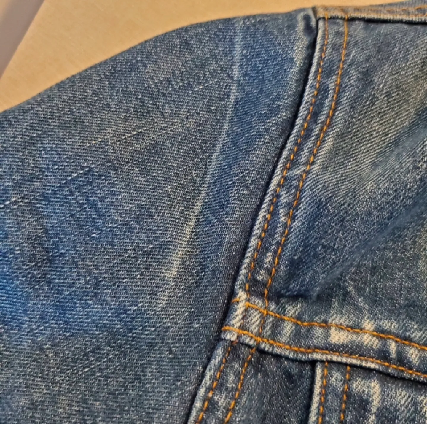 Levi's Denim Jacket Women’s Small GUC image indicator(4)