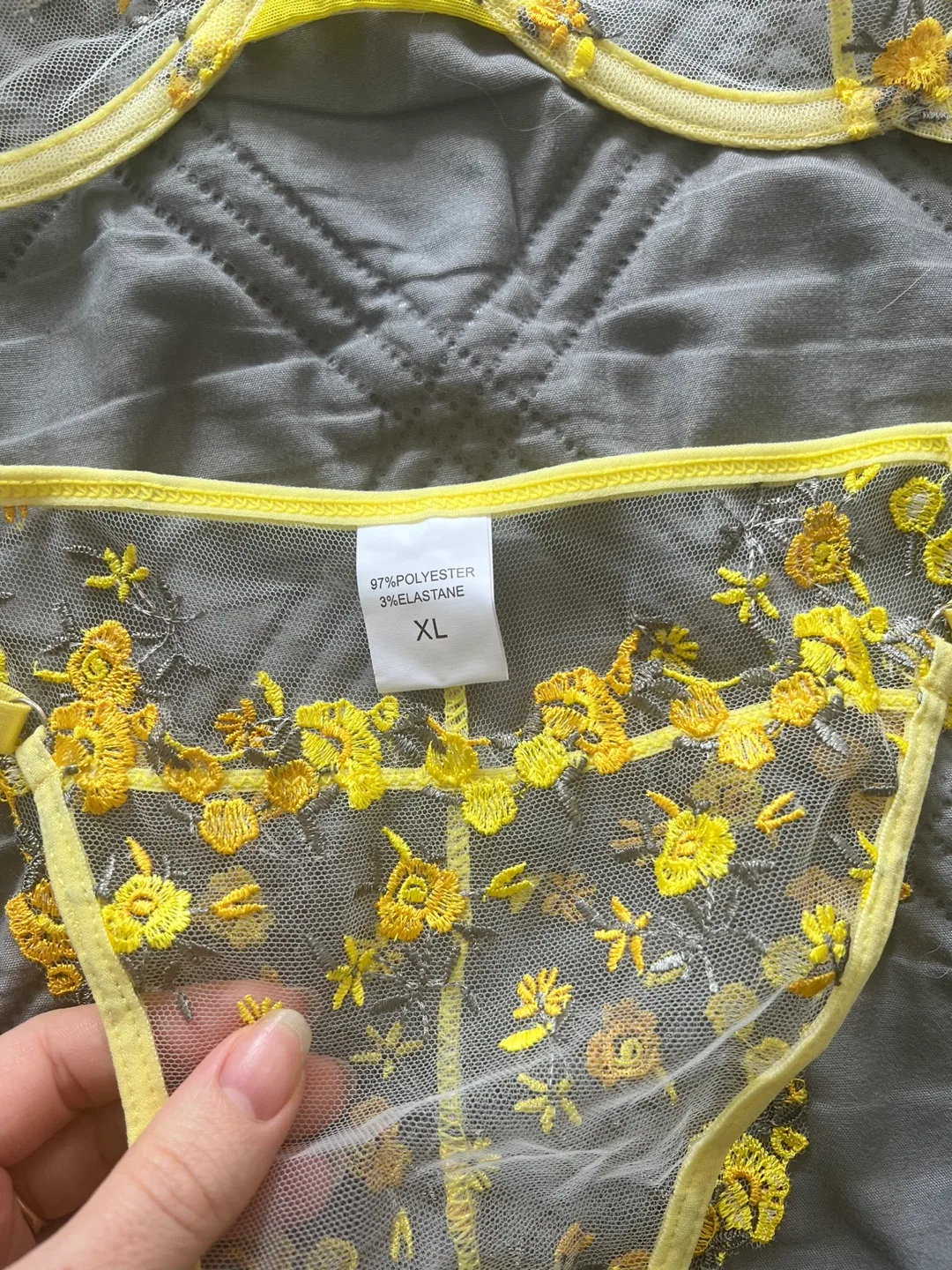 Soiree Mo - Pretty Asian lingerie set image indicator(2)