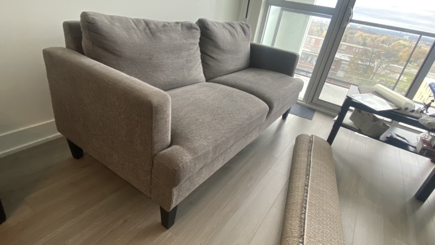 Couch - photo 4