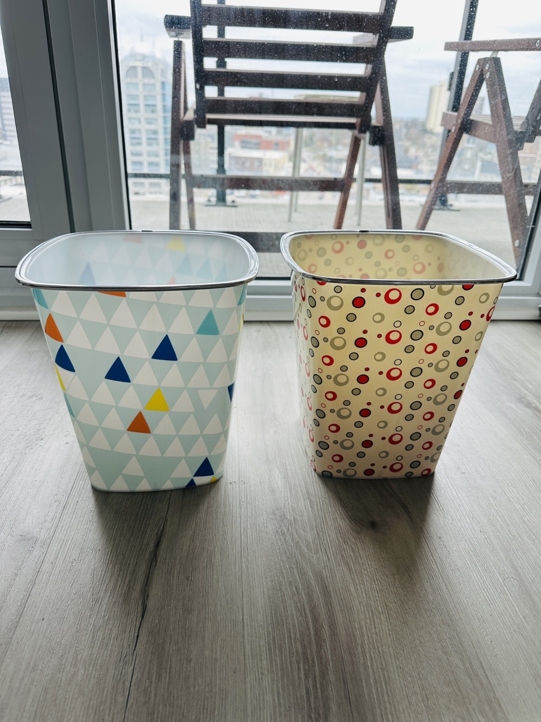 Set of 2 Decorative Trash Cans