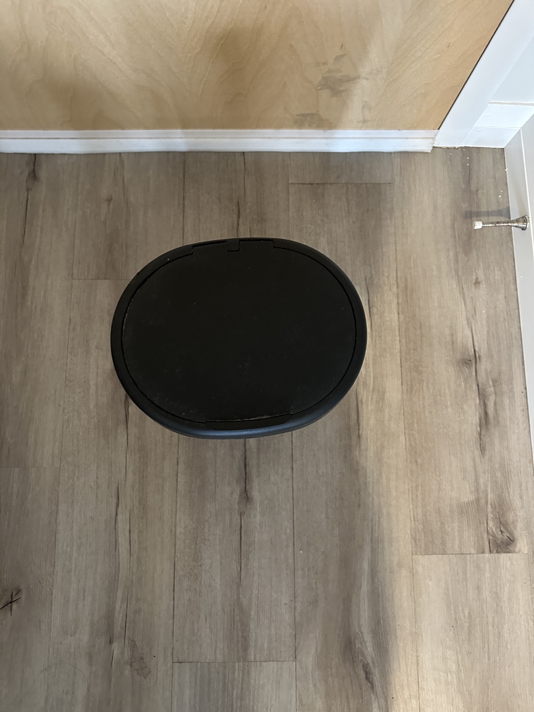 Black Small Kitchen Garbage Can - photo 2