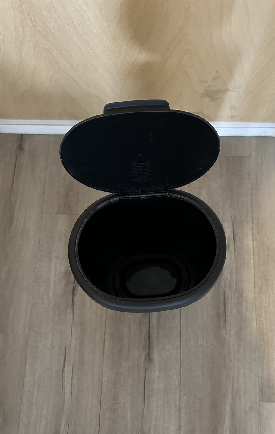 Black Small Kitchen Garbage Can - photo 3