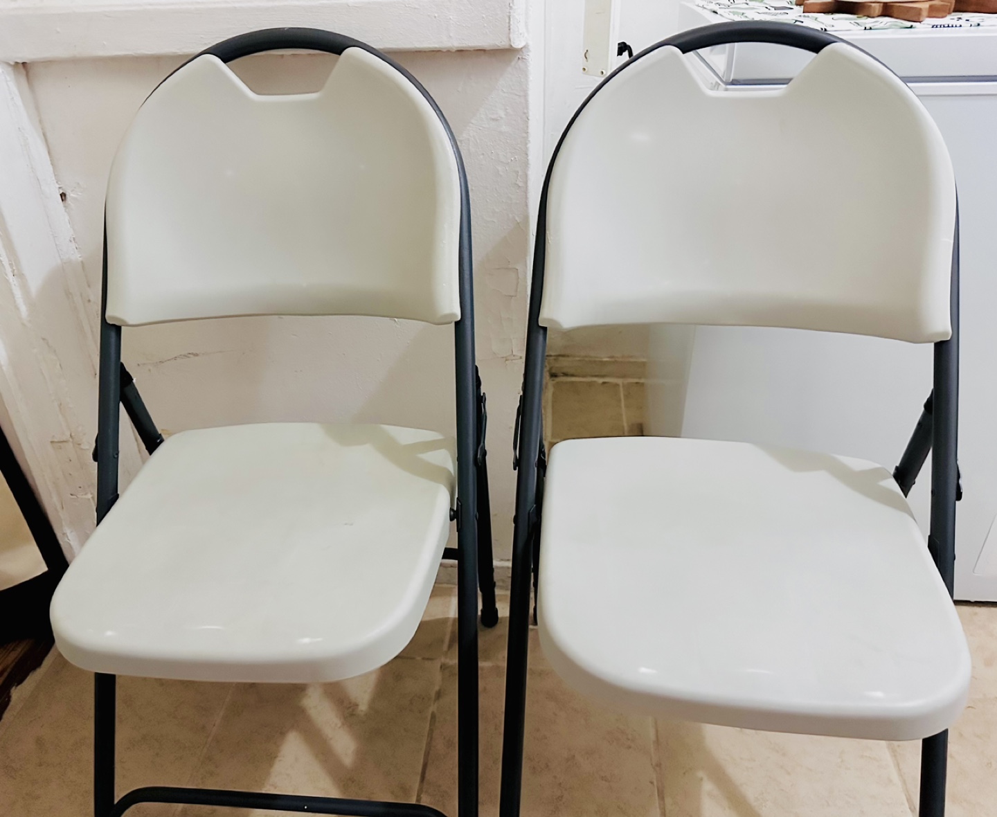 Set of 2 Folding Chairs