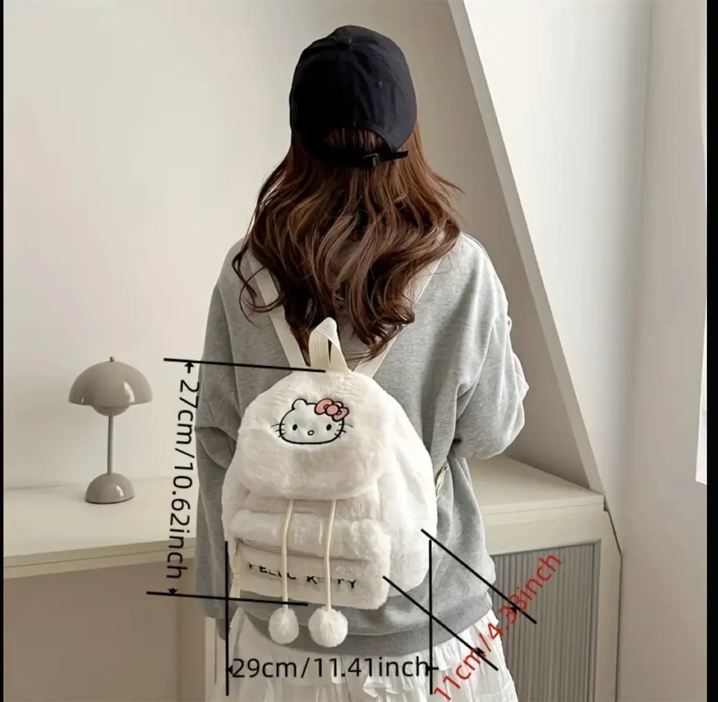 Hello Kitty Plush Backpack image indicator(5)