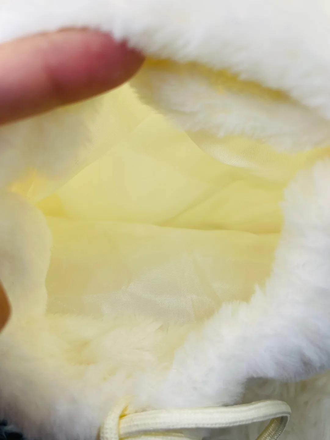 Hello Kitty Plush Backpack image indicator(4)