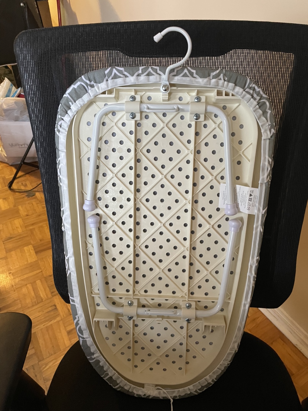 Black+Decker Iron and Ironing Board - photo 4