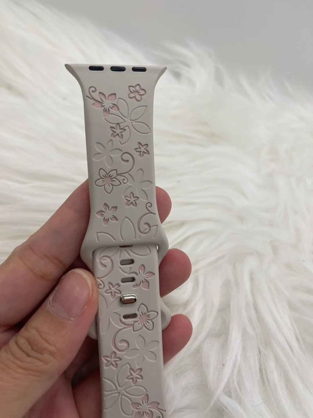 Stylish Floral Engraved Silicone Apple Watch Band image indicator(4)