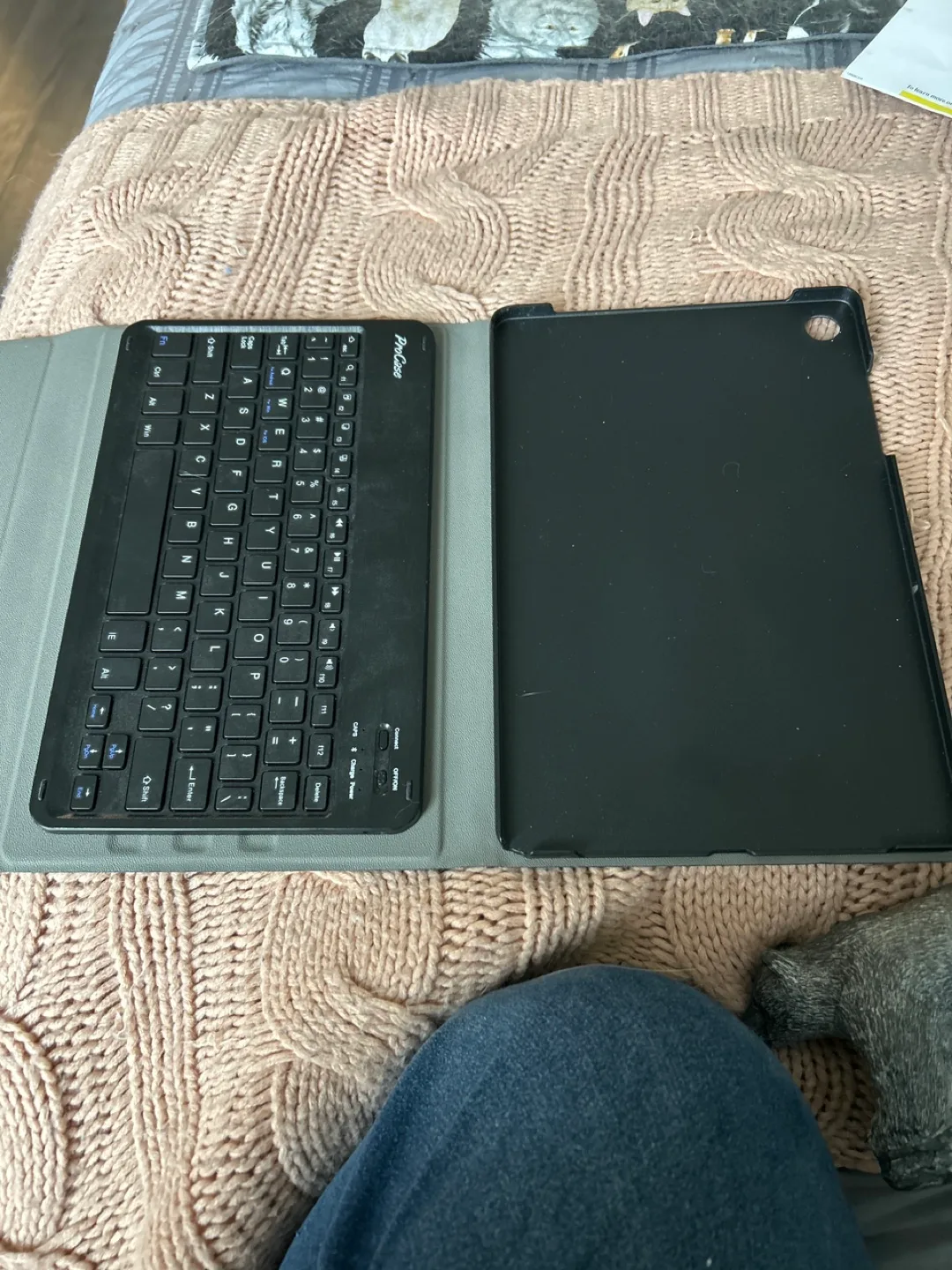 ProCase Keyboard Case for Tablet image indicator(2)