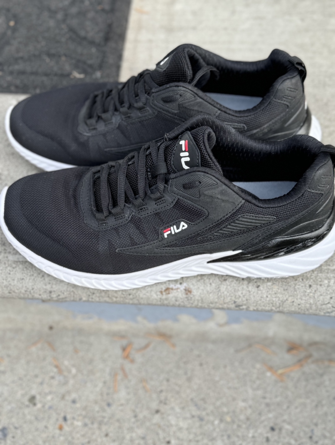 Men’s Fila Running Shoes - photo 2