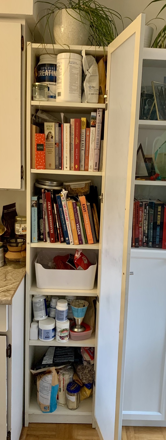 White Kitchen Cabinet with Frosted Door - photo 2