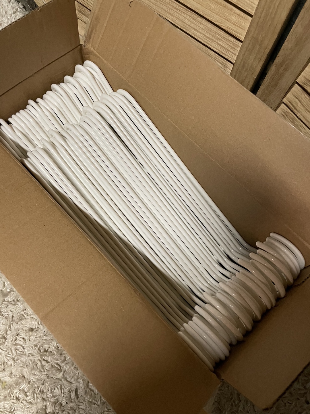 60 Pack Plastic Hangers - photo 3