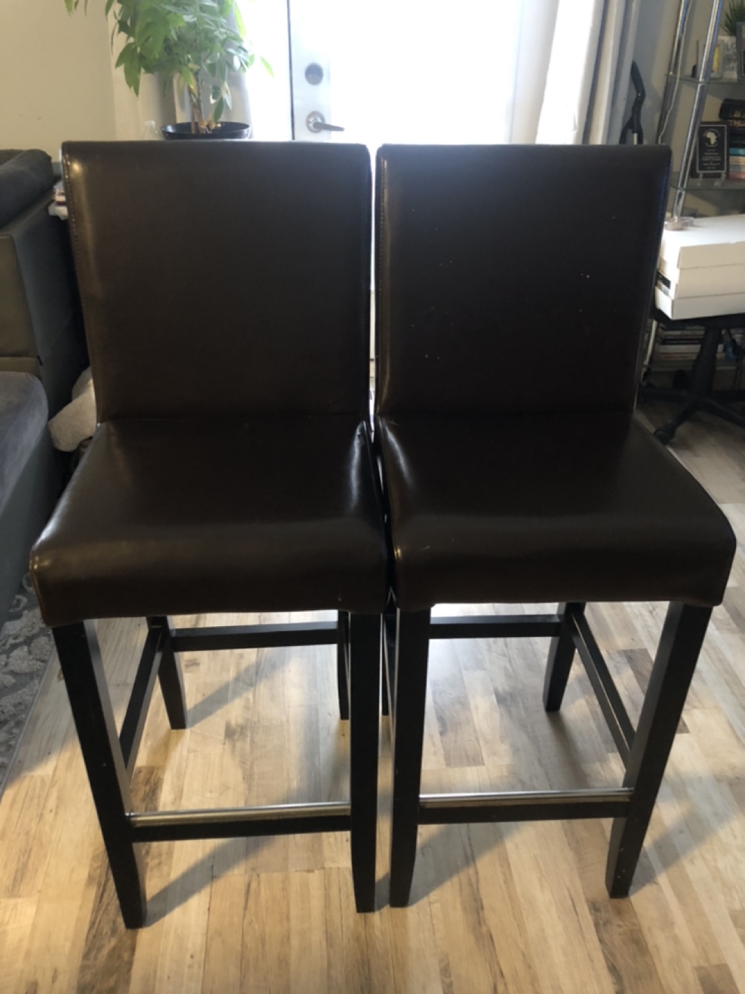 Set of 2 Brown Bar Stools