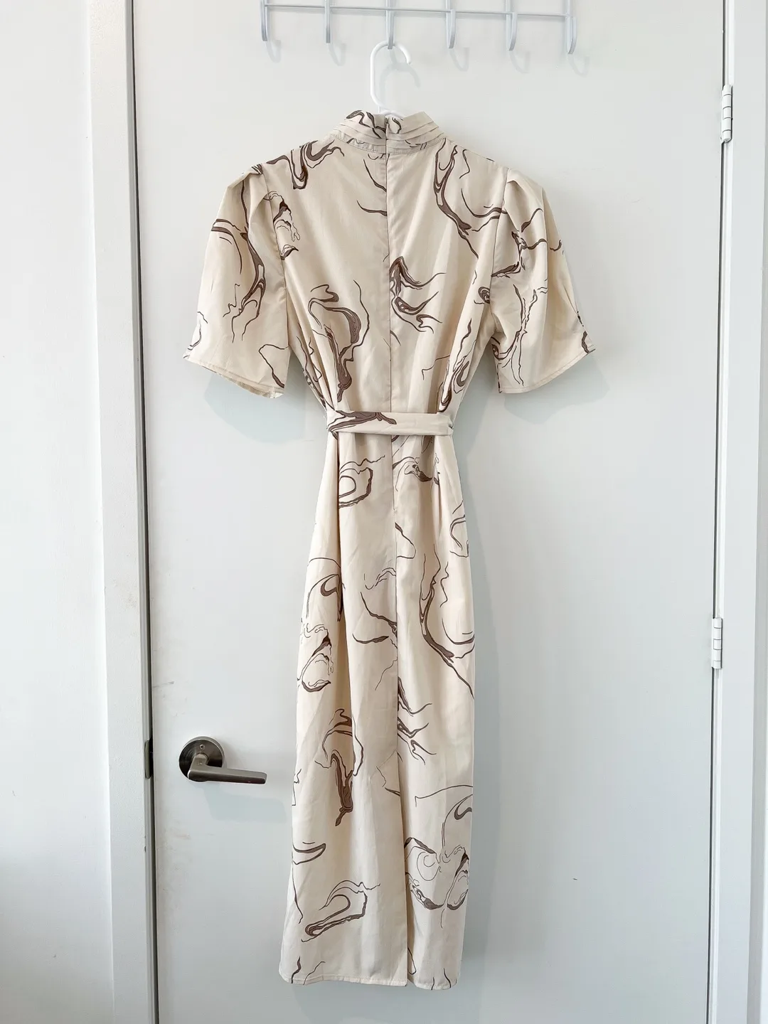 Oak + Fort midi dress cream&brown with marble print Size S image indicator(3)