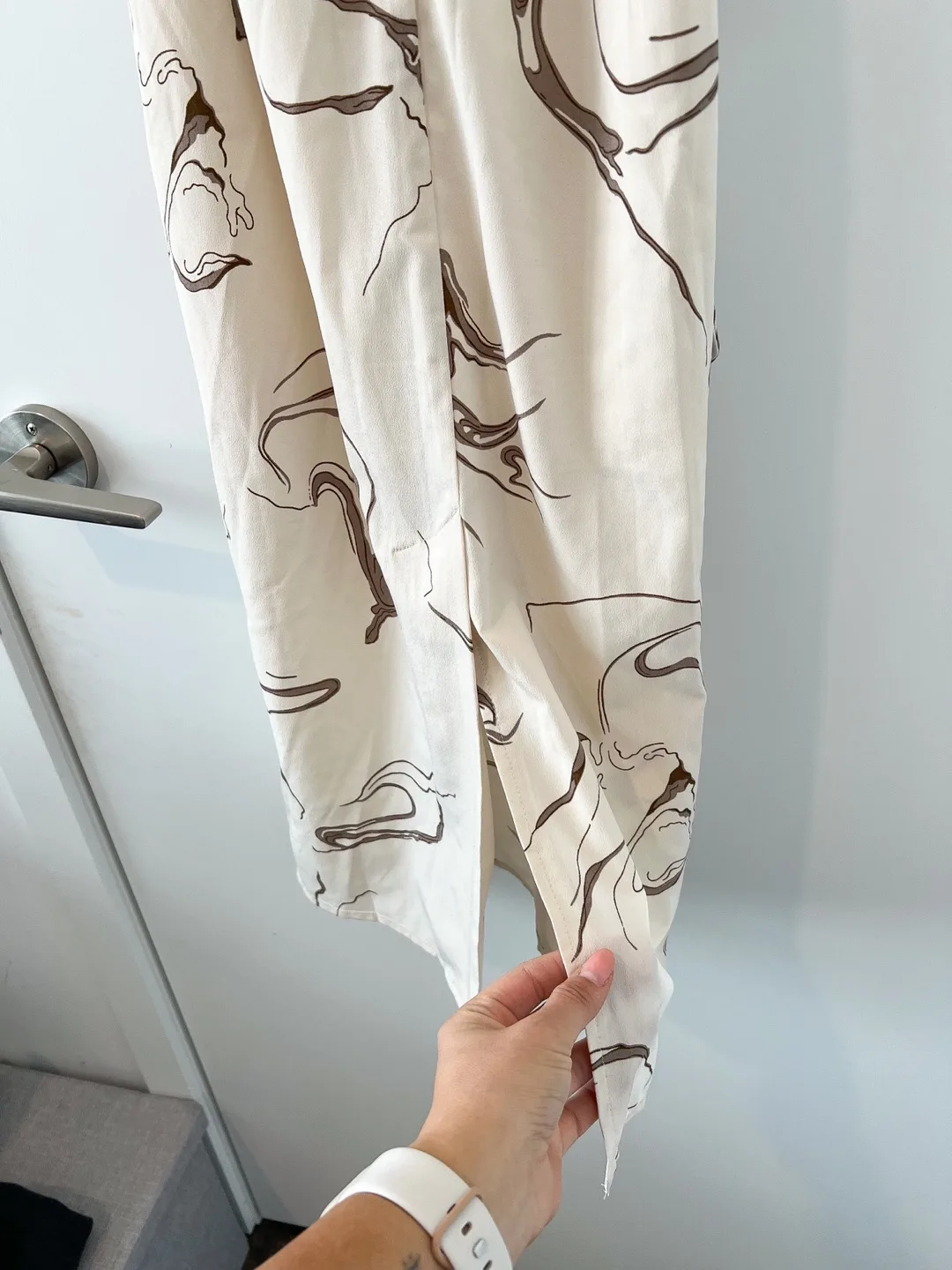 Oak + Fort midi dress cream&brown with marble print Size S image indicator(9)